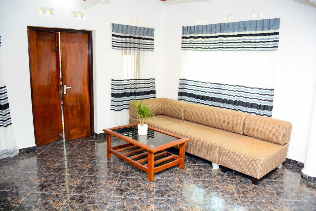 Mama Beach Villa Негомбо Экстерьер фото